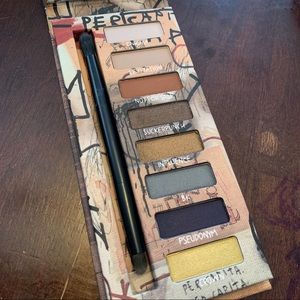 Urban Decay limited edition Gold Griot eye palette